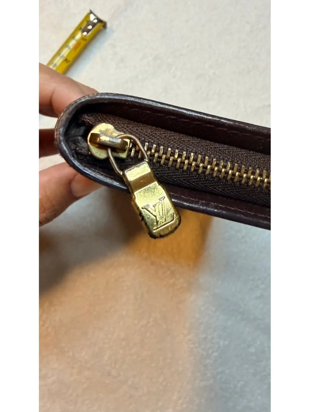 Louis Vuitton Damier Ebene Zippy Wallet - CA0012